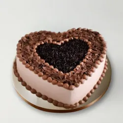 Delicious Heart Shaped Chocolate Cake Delicious Heart Shaped Chocolate Cake