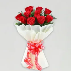 10 Red Roses Bouquet cream paper packing 10 Red Roses Bouquet cream paper packing
