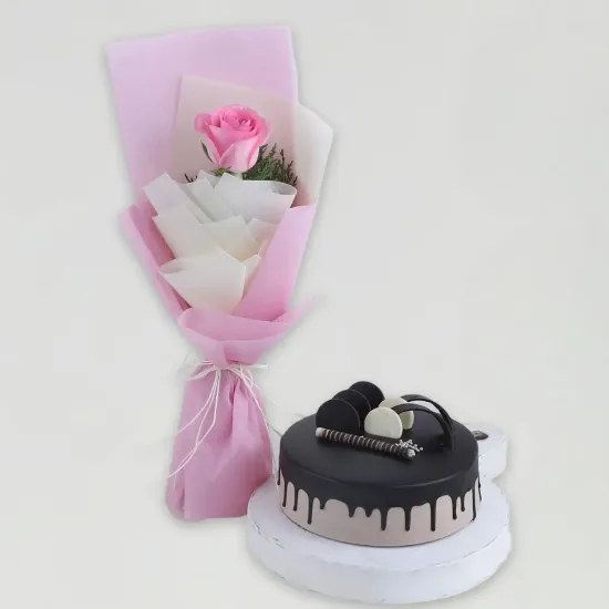 Blushing Pink Rose Bouquet & Chocolate Cake - Blue Heaven